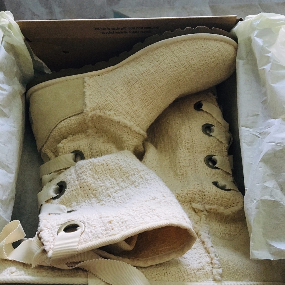 UGG Heirloom Ivory Lace up boots
